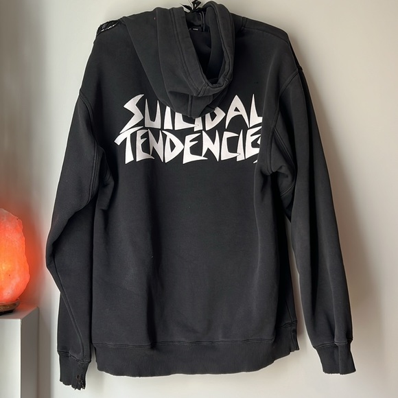 FREE SHIPPING Vintage Suicidal Tendencies Hoodie Sweatshirt Band Merchandise - Picture 2 of 14